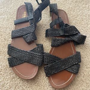 Old Navy black sandals